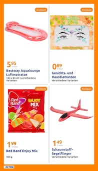 Süßigkeiten im Action Prospekt "kleine Preise, grosse Freude!" mit 33 Seiten (Remscheid)