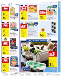 Offre Bûche dans le catalogue Carrefour du moment à la page 13