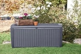 Brico Dépôt Épinal - Promo Coffre SUMATRA gris anthracite 145x73x64 cm polypropylène aspect rotin 511 L Promo Coffre SUMATRA gris anthracite 145x73x64 cm polypropylène aspect rotin 511 L à 119,00 € dans le catalogue Brico Dépôt à Épinal