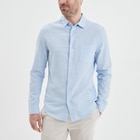 Chemise manches longues lin mélangé bleu ciel homme dans le catalogue La Halle