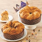 Couronne briochée feuilletée nature ou aux pépites de chocolat 6 parts en promo chez Hyper U Saintes à 7,99 €