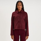 Promo Veste paletot en suédine boutonnée violet foncé femme à 39,99 € dans le catalogue La Halle à Dreux
