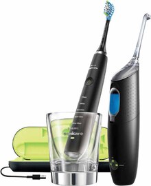 Media-Markt Leonberg - HX 8492/03 DiamondClean & Airfloss Ultra Elektrische Schallzahnbürste + Zahnzwischenraum Reinigung HX 8492/03 DiamondClean & Airfloss Ultra Elektrische Schallzahnbürste + Zahnzwischenraum Reinigung Angebot bei Media-Markt Leonberg im Prospekt "DAS GROSSE MEDIAMARKT WEIHNACHTS-GESCHENKT"