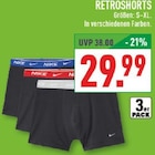 Retroshorts Angebote von Nike bei Marktkauf Essen für 29,99 €
