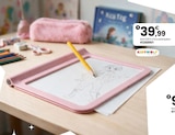 TABLETTE LUMINEUSE LET’S DRAW FASHION KIDYDRAW-PRO - KIDYWOLF en promo chez JouéClub TABLETTE LUMINEUSE LET’S DRAW FASHION KIDYDRAW-PRO - KIDYWOLF dans le catalogue JouéClub