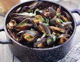 Moules de bouchot en promo à 2,99 € chez Intermarché Super Moules de bouchot dans le catalogue Intermarché Super