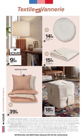 Promos Couches dans le catalogue "HOME" de Carrefour Couches en promo dans le catalogue Carrefour à la page 18