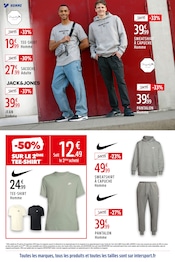 Sacoche Angebote im Prospekt "RENTRER DU BON PIED ET DU BON LOOK" von Intersport auf Seite 4