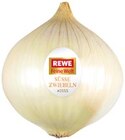 Aktuelles Süße Speisezwiebeln Angebot bei REWE in Krefeld ab 2,99 €