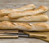 Promo Baguettes Rustiques à 2,85 € dans le catalogue U Express à Châteauneuf-du-Rhône
