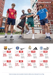 Prix et réduction Maillot Football dans le prospectus Intersport en cours Offre Maillot Football dans le catalogue Intersport du moment à la page 25