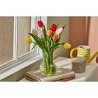 Bouquet de 10 tulipes en promo chez Carrefour Market Villeneuve-d'Ascq à 4,99 €