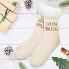 Promo Chaussettes moumoute pailletees à 6,99 € dans le catalogue La Foir’Fouille à Libourne