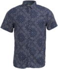 Sport 2000 Le Plessis-Belleville - Promo Chemise Promo Chemise à 24,99 € dans le catalogue Sport 2000 à Le Plessis-Belleville