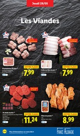 Poulet Angebote im Prospekt "Coup d'envoi sur les promos !" von Lidl Poulet Angebote im Prospekt "Coup d'envoi sur les promos !" von Lidl auf Seite 6