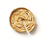 Supermarchés Match Volmerange-les-Mines - Promo Tarte aux pommes premium Promo Tarte aux pommes premium à 4,50 € dans le catalogue Supermarchés Match à Volmerange-les-Mines