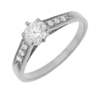 Bague solitaire accompagné en or gris diamants serti 6 griffes à 597,00 € dans le catalogue E.Leclerc