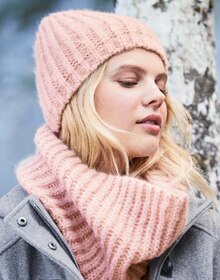 Mütze oder Rundschal bei Ernstings family in Leverkusen Mütze oder Rundschal im Angebot bei Ernstings family Leverkusen für 6,99 €