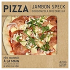 Pizza jambon speck gorgonzola mozzarella dans le catalogue Carrefour Market