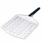 Pizzaschieber Ooni 12 im Segmüller Prospekt Pizzaschieber Ooni 12 von Ooni im aktuellen Segmüller Prospekt für 54,99 €