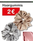 Haargummis von  im aktuellen Woolworth Prospekt für 2,00 €