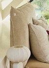 Tête de lit coussy en promo chez Maisons du Monde Tête de lit coussy dans le catalogue Maisons du Monde