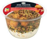 Schichtsalat Quinoa Falafel von REWE to go im aktuellen REWE Prospekt