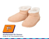 Stiefeletten für Damen von  im aktuellen Action Prospekt für 7,95 €