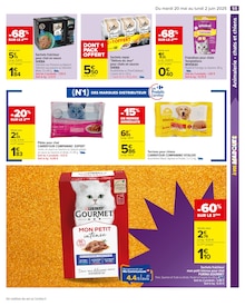 Promo Chien dans le catalogue Carrefour du moment à la page 57