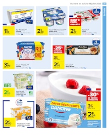 Promo Yaourt nature dans le catalogue Carrefour du moment à la page 41