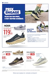 Offre Chaussures Running dans le catalogue Intersport du moment à la page 10