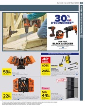Armoire Angebote im Prospekt "LE MOIS À VOS MARQUES, PRÊTS, PARTEZ !" von Carrefour auf Seite 99