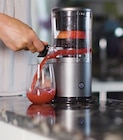 Akku-Mini-Saftpresse »JuiceBoost« von LIVINGTON für 34,99 € bei Kaufland im Angebot Akku-Mini-Saftpresse »JuiceBoost« von LIVINGTON im aktuellen Kaufland Prospekt