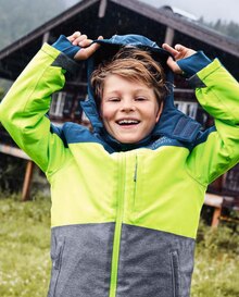 Ernstings family Duisburg - Schneejacke Schneejacke Angebot bei Ernstings family Duisburg im Prospekt "Fröhlich im Freien."