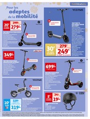 Trottinette Électrique Angebote im Prospekt "Réveillons Noël : Tout l'électronique à prix magiques" von Auchan Hypermarché Trottinette Électrique Angebote im Prospekt "Réveillons Noël : Tout l'électronique à prix magiques" von Auchan Hypermarché auf Seite 15