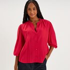Blouse manches longues col dentelle rose cerise femme - La Halle à Montreuil Blouse manches longues col dentelle rose cerise femme en promo chez La Halle Montreuil à 19,99 €
