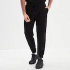 Pantalon jogging droit molleton noir homme en promo chez La Halle Pantalon jogging droit molleton noir homme dans le catalogue La Halle