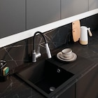 Pack évier à encastrer 1 bac + égouttoir en composite de quartz noir + mitigeur flexible chromé et noir mat en promo chez Castorama Pack évier à encastrer 1 bac + égouttoir en composite de quartz noir + mitigeur flexible chromé et noir mat dans le catalogue Castorama