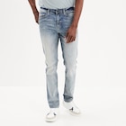 Jeans straight 5 poches Liberto denim bleach homme en promo chez La Halle Jeans straight 5 poches Liberto denim bleach homme dans le catalogue La Halle