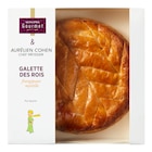 Galette des Rois frangipane myrtille par"Aurélien Cohen pour Monoprix Gourmet" à 16,95 € dans le catalogue Monoprix