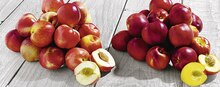 Casino Supermarchés Albi - Nectarine blanche ou jaune Promo Nectarine blanche ou jaune dans le catalogue Casino Supermarchés "Faites-vous plaisir cet été !" à Albi