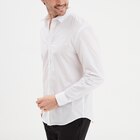 Chemise manches longues Studio blanc homme - LH en promo chez La Halle Chemise manches longues Studio blanc homme - LH dans le catalogue La Halle
