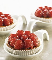 Casino Supermarchés Arbouans - Tartelette financier framboises ou fruits rouges Promo Tartelette financier framboises ou fruits rouges dans le catalogue Casino Supermarchés Un trésor d'anniv' à Arbouans