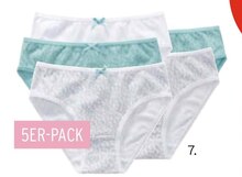 Ernstings family Neuenhagen - Slips Slips Angebot bei Ernstings family Neuenhagen im Prospekt "LÄSSIG GÜNSTIG!"