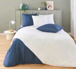 Parure housse de couette 240x220cm + 2 taies d'oreiller 63x63cm en promo chez Hyper U Périgueux à 6,90 €