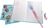 JOURNAL INTIME ET STYLO À ENCRE MAGIQUE - Gabby's et la Maison magique - JouéClub JOURNAL INTIME ET STYLO À ENCRE MAGIQUE - Gabby's et la Maison magique à 14,99 € dans le catalogue JouéClub