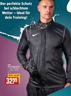Herren Regenjacke im Angebot bei REWE in Neuwied Herren Regenjacke Angebote von Nike bei REWE Neuwied für 32,99 €