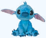 Peluche Stitch 50 cm en promo à 24,99 € chez Hyper U Peluche Stitch 50 cm dans le catalogue Hyper U