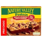 Barre de Céréales Protein Nature Valley "Prix Choc" - NATURE VALLEY en promo chez Carrefour Market Barre de Céréales Protein Nature Valley "Prix Choc" - NATURE VALLEY dans le catalogue Carrefour Market