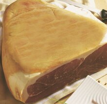 Jambon Serrano - Géant Casino à Caen Jambon Serrano en promo chez Géant Casino Caen à 19,90 €